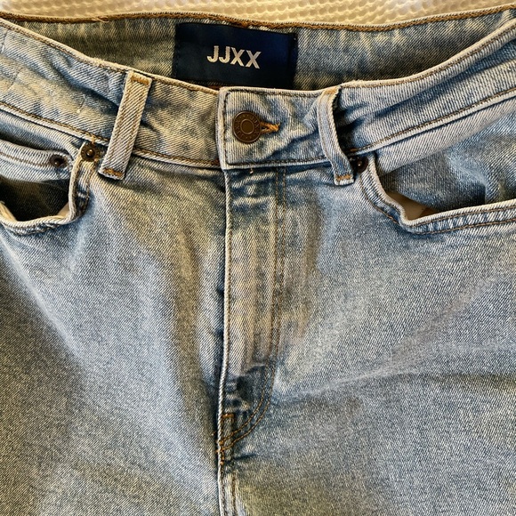 JJXX Light Blue Cropped Jeans - Picture 2 of 5